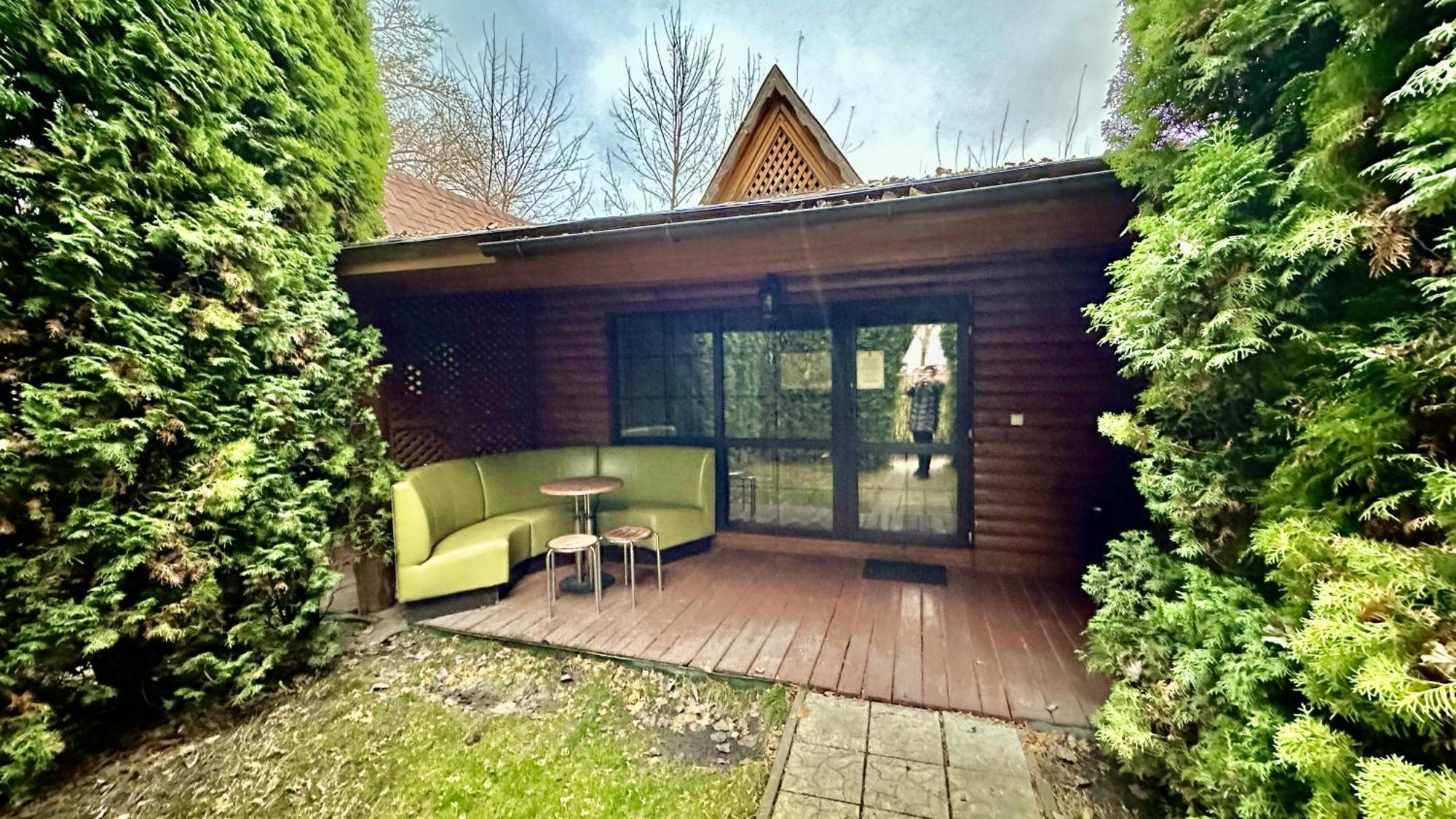 Petrovskyi Brovar Brovary Esterno foto