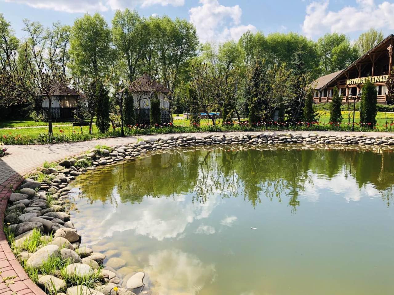 Petrovskyi Brovar Brovary Esterno foto