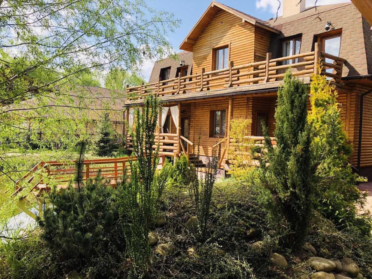 Petrovskyi Brovar Brovary Esterno foto