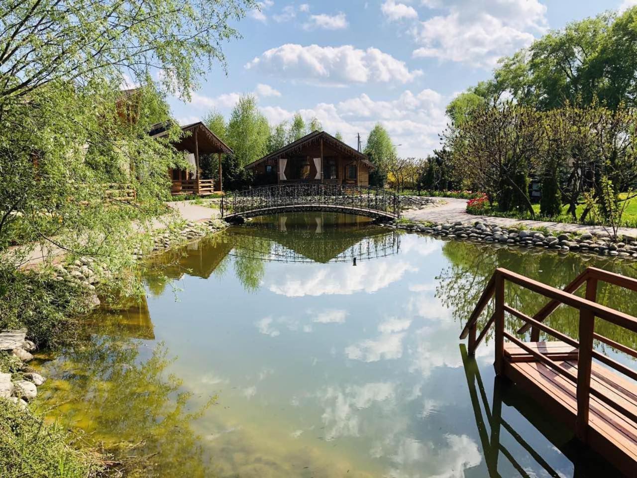 Petrovskyi Brovar Brovary Esterno foto