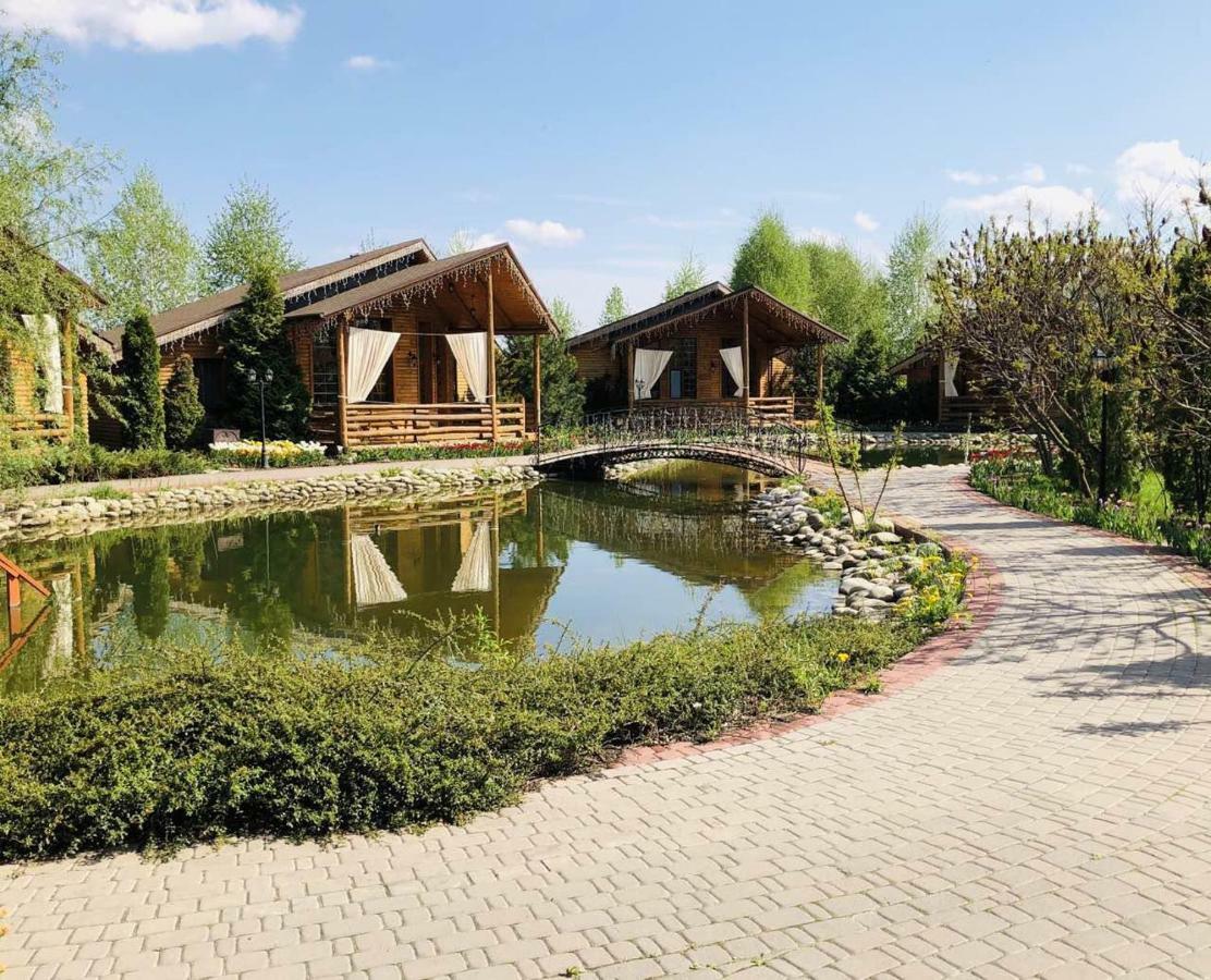 Petrovskyi Brovar Brovary Esterno foto